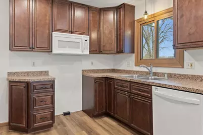 509 Ernstmeyer Drive, Baraboo, WI 53913 - Photo 10