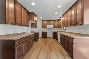 509 Ernstmeyer Dr, Baraboo, WI 53913 - Photo 8