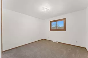 509 Ernstmeyer Dr, Baraboo, WI 53913 - Photo 22