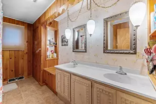 N8432 Valley Dr, Wisconsin Dells, WI 53965 - Photo 14