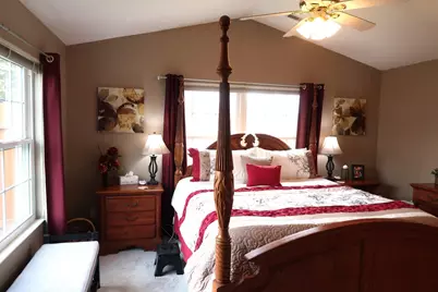 715 N Heatherstone Drive, Sun Prairie, WI 53590 - Photo 14