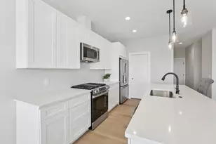 2415 Bluestem Crossing, Prairie Du Sac, WI 53578 - Photo 14