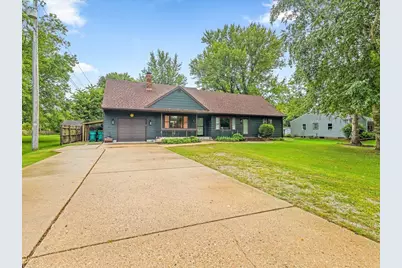 2136 E Ridge Road, Beloit, WI 53511 - Photo 4