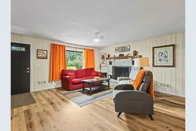 2136 E Ridge Road, Beloit, WI 53511 - Photo 6