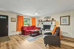 2136 E Ridge Rd, Beloit, WI 53511 - Photo 6