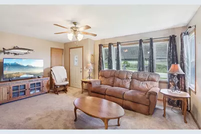 6889 and 6897 North Towne Road, DeForest, WI 53532 - Photo 12