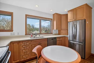 1138 Minocqua Crescent, Madison, WI 53705 - Photo 10