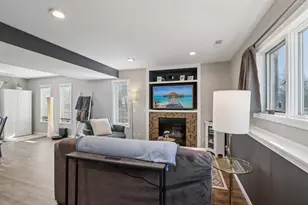 810 N Parkview St, Cottage Grove, WI 53527 - Photo 36