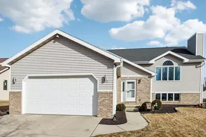 810 N Parkview Street, Cottage Grove, WI 53527 - Photo 2