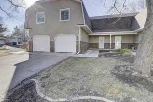 484 Basswood Ave, Verona, WI 53593 - Photo 2