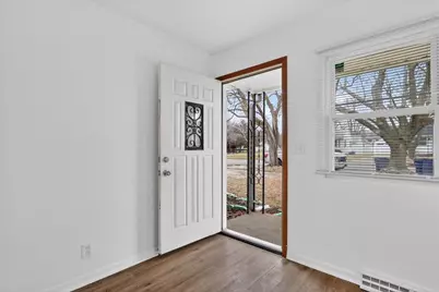 1406 S Grant Avenue, Janesville, WI 53546 - Photo 6