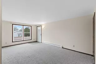 625 Cross St, Poynette, WI 53955 - Photo 6