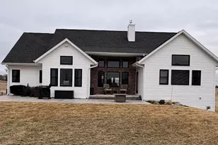 1817 Arboretum Dr, Janesville, WI 53548 - Photo 6