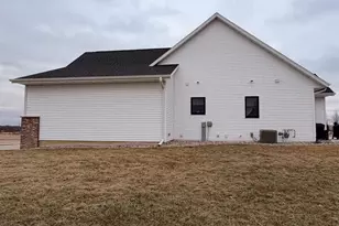 1817 Arboretum Dr, Janesville, WI 53548 - Photo 10