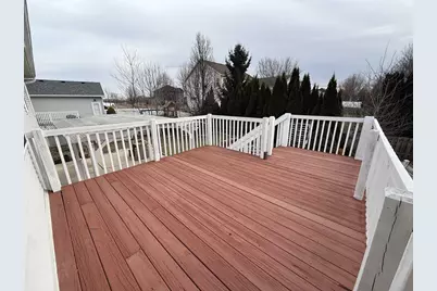 1077 Gas Light Drive, Sun Prairie, WI 53590 - Photo 6