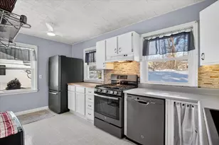 725 Berry St, Stoughton, WI 53589 - Photo 8