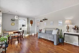 725 Berry St, Stoughton, WI 53589 - Photo 4