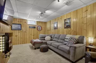 725 Berry St, Stoughton, WI 53589 - Photo 12