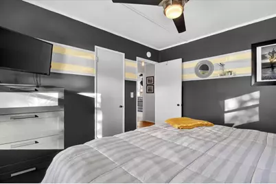 725 Berry Street, Stoughton, WI 53589 - Photo 10