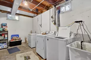 725 Berry St, Stoughton, WI 53589 - Photo 16