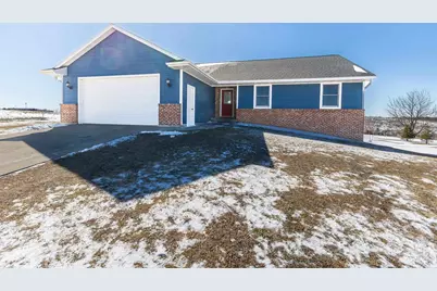 1595 Cornerstone Circle, Platteville,  53818 - Photo 1