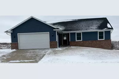 1595 Cornerstone Circle, Platteville,  53818 - Photo 2