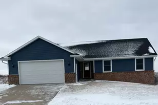 1595 Cornerstone Cir, Platteville,  53818 - Photo 2