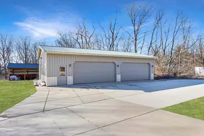 4805 Schneider Drive, Fitchburg, WI 53575 - Photo 2