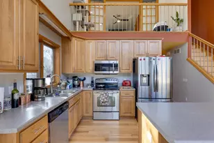 4805 Schneider Dr, Fitchburg, WI 53575 - Photo 10