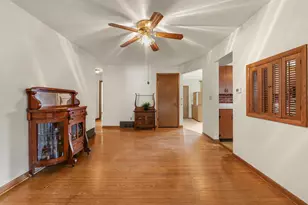 104 Cherokee Rd, Beaver Dam, WI 53916 - Photo 12