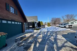 5830 Lake Edge Rd, Mcfarland, WI 53558 - Photo 14