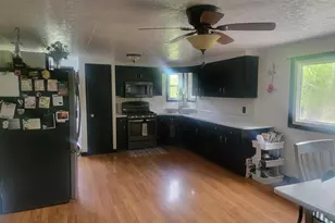 S7165 Lake Rd, Hillpoint, WI 53937 - Photo 6