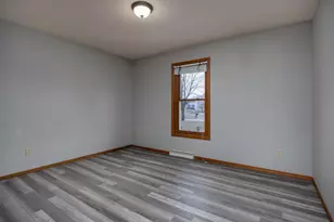 902 Anna Ct, Waterloo, WI 53594 - Photo 16