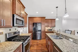 9420 Stoneywood Blvd, Middleton, WI 53562 - Photo 4