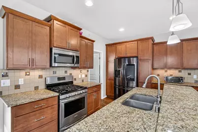 9420 Stoneywood Boulevard, Madison, WI 53562 - Photo 8