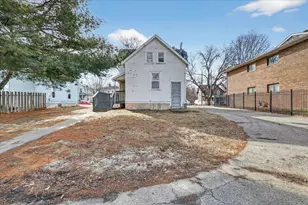 905 W Grand Ave, Beloit, WI 53511 - Photo 4