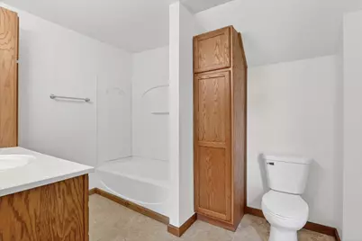 905 W Grand Avenue, Beloit, WI 53511 - Photo 16