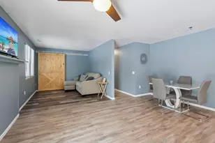 7871 E Oakbridge Way, Madison, WI 53717 - Photo 4