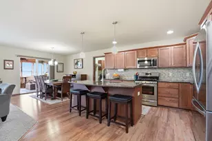 6120 Sledding Pkwy, Mcfarland, WI 53558 - Photo 10