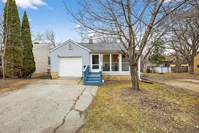 2638 East Lawn Court, Madison, WI 53704 - Photo 2