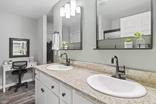 921 Sarah St, Belleville, WI 53508 - Photo 16