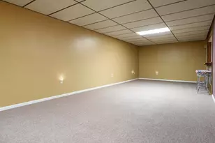 3168 S High Crst Rd, Beloit, WI 53511 - Photo 34