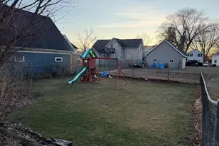 215 Clarence St, Fort Atkinson, WI 53538 - Photo 26