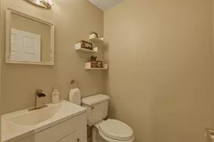 1197 Dolan Dr, Sun Prairie, WI 53590 - Photo 12