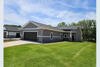 3708 Huntington Avenue #56, Janesville, WI 53546 - Photo 2