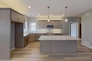 3708 Huntington Ave, Janesville, WI 53546 - Photo 2