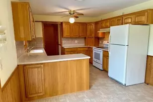 352 Miller St, Sun Prairie, WI 53590 - Photo 6