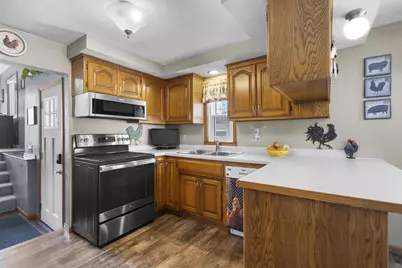 501 E Maple Street, Appleton, WI 54915 - Photo 12