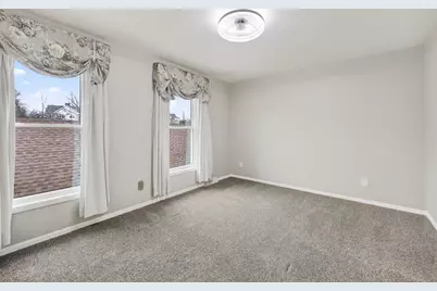 429 E Linnerud Drive, Sun Prairie, WI 53590 - Photo 16