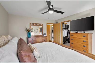 5915 Running Deer Trail, Mcfarland, WI 53558 - Photo 14